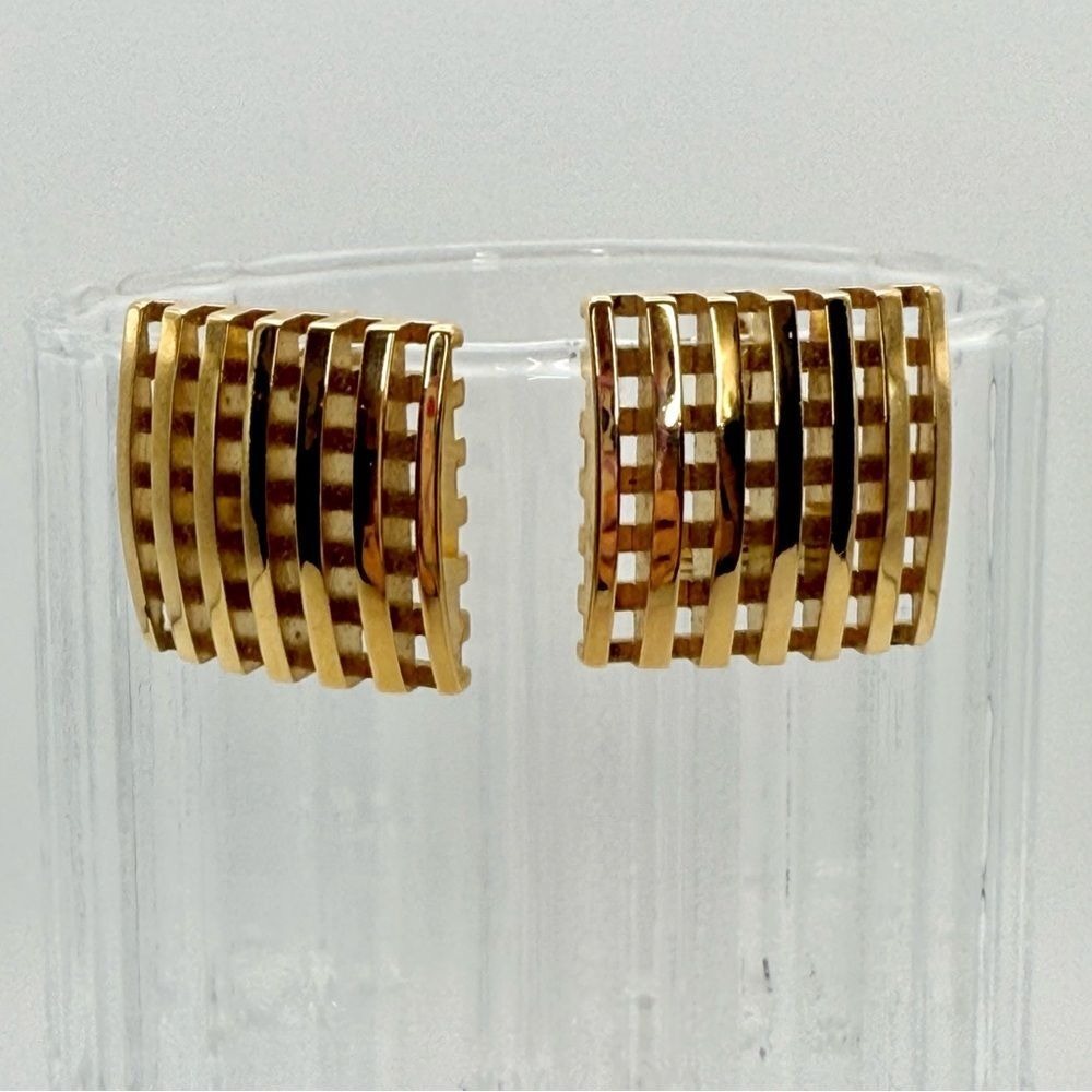 Vintage Avon Gold‎ Waffle Earrings